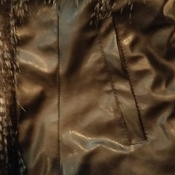 Faux leather and fur jacket - Picture 6 of 7